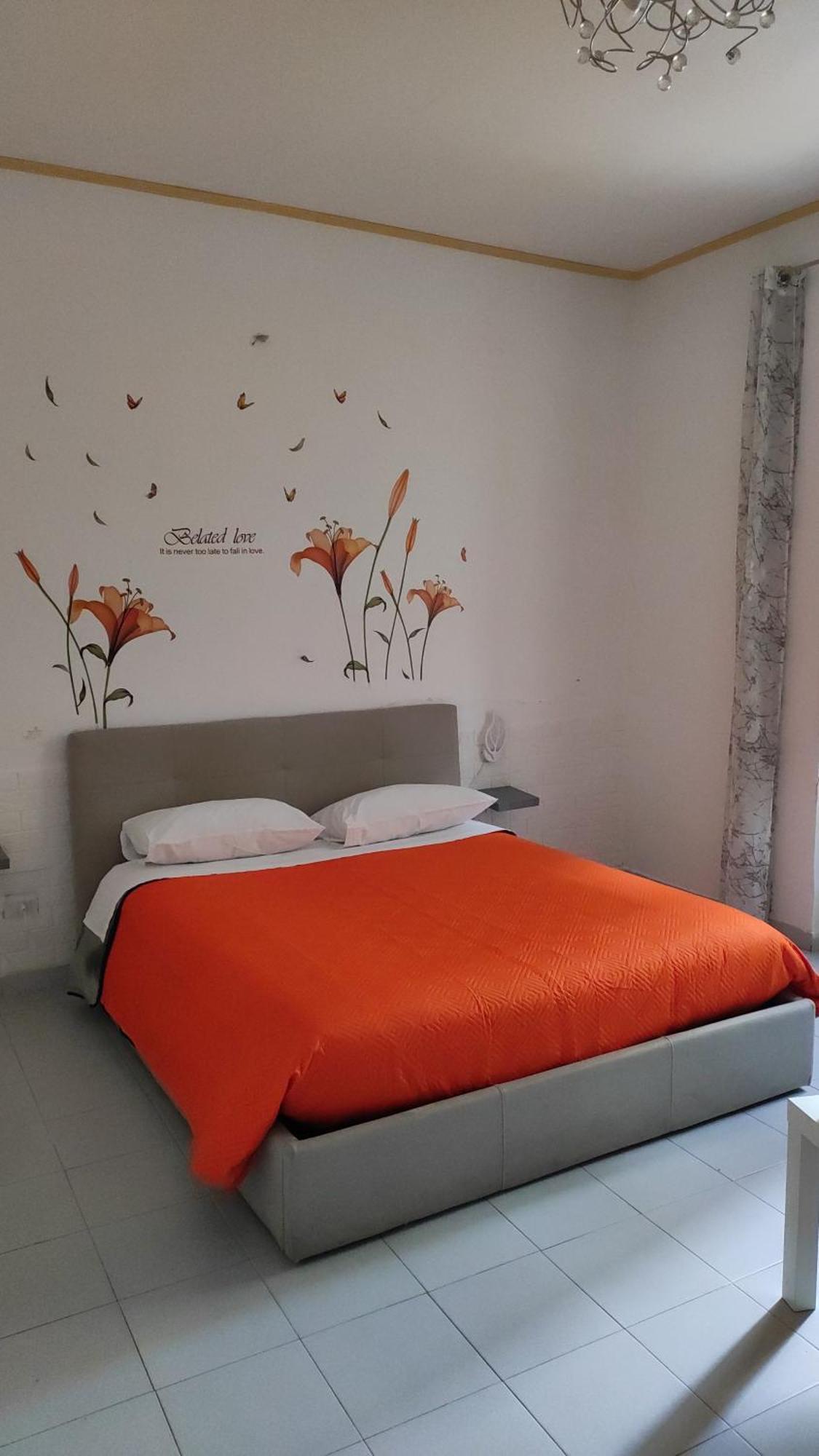 Le tre orchidee Bed & Breakfast Salerno Eksteriør bilde