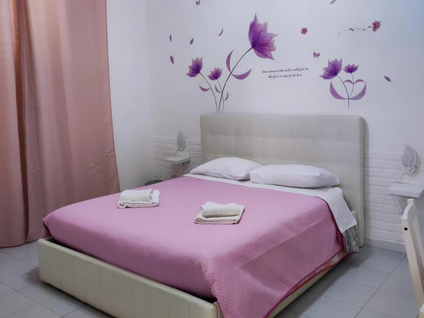 Le tre orchidee Bed & Breakfast Salerno Eksteriør bilde