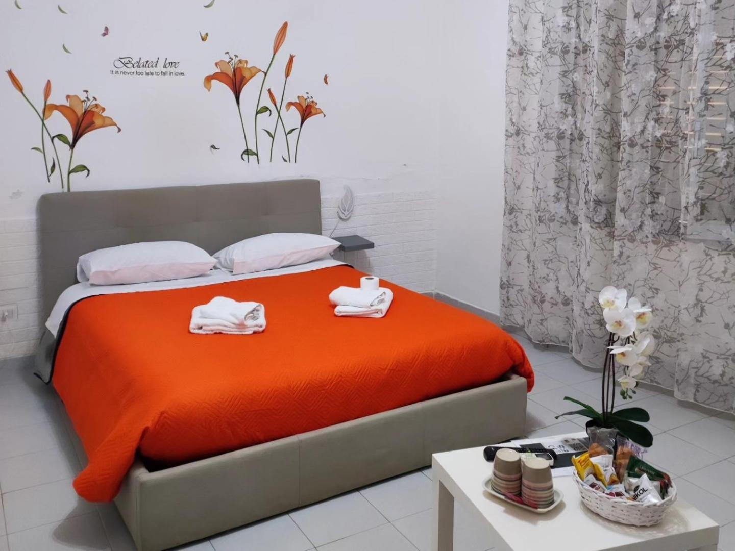 Le tre orchidee Bed & Breakfast Salerno Eksteriør bilde